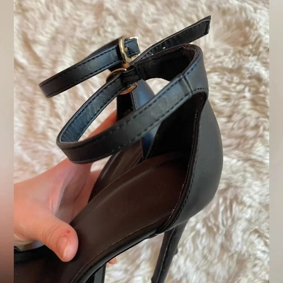 Charlotte Russe Ankle Strap High Heel black with gold toe tip size 6 with - Picture 5 of 8